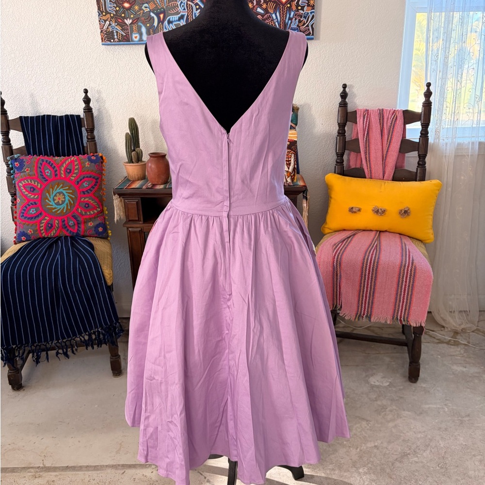 Tatyana Lavender Sleeveless Dress Cream Accents size Large with pockets 💜 - Picture 2 of 4